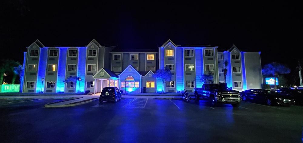 Microtel And - Hotel Zephyrhills