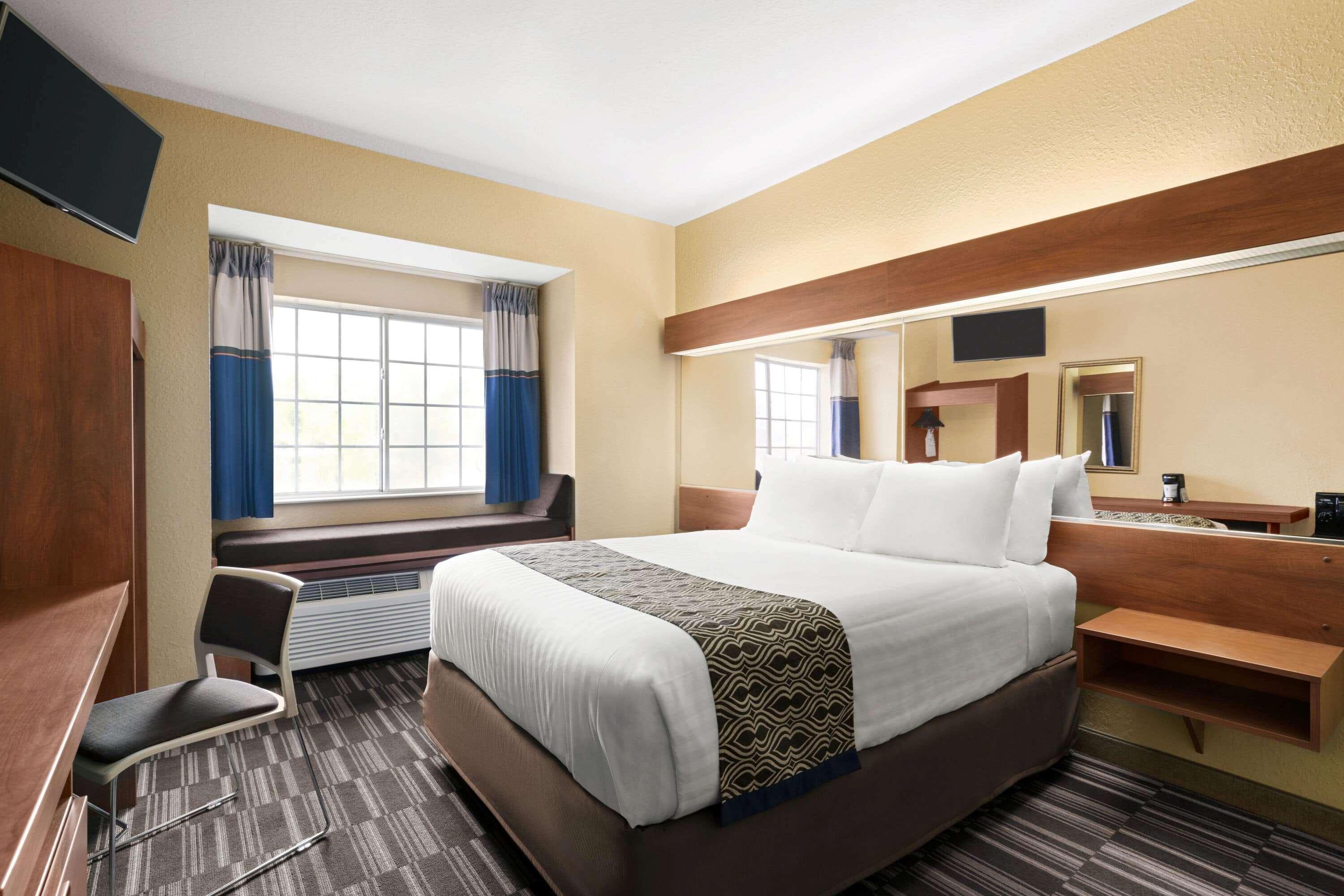 Microtel And - 2*