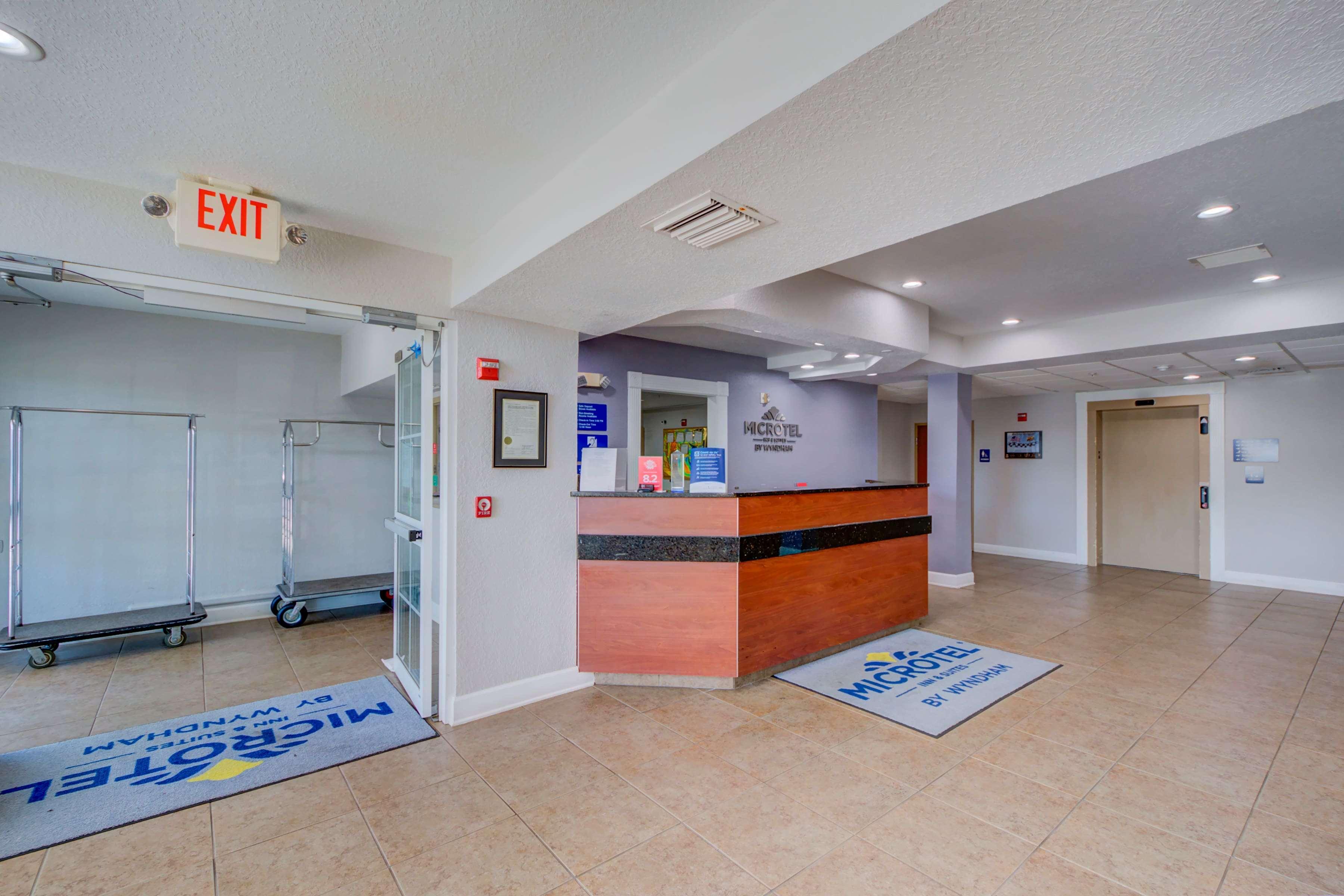 Microtel And - Hotel Zephyrhills