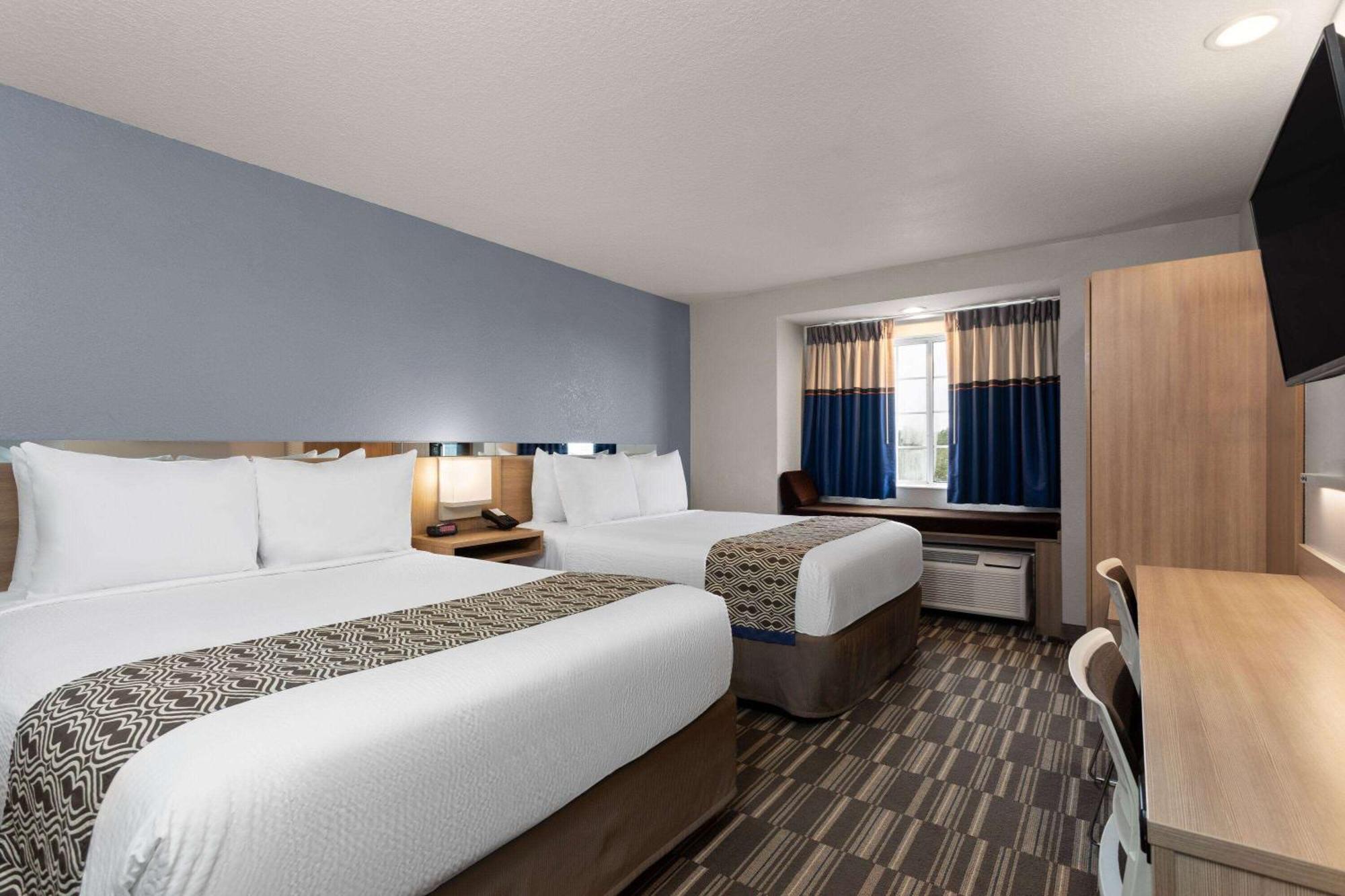 Hotel Microtel And - 2*