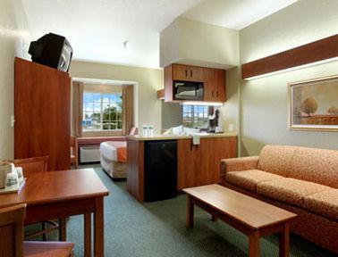 Microtel And - 2* Zephyrhills